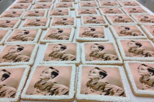 YouCake Lets You Celebrate Your Life On a Dessert!